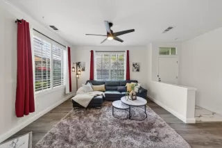 Photo #5: ML82035387 Listing 