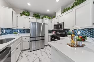 Photo #6: ML82035387 Listing 