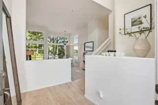 Photo #6: ML82035397 Listing