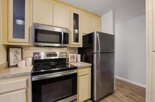 Photo #6: ML82035406 Listing