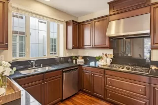 Photo #5: ML82035439 Listing 