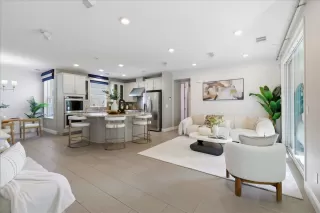 Photo #5: ML82035523 Listing 