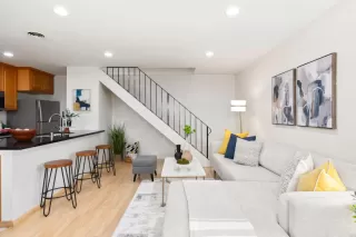 Photo #5: ML82035568 Listing 