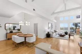 Photo #6: ML82035667 Listing