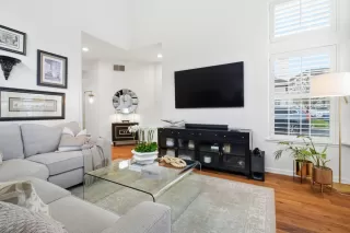 Photo #3: ML82035710 Listing 