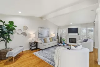 Photo #5: ML82035799 Listing 