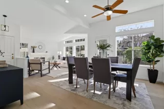 Photo #6: ML82035827 Listing 