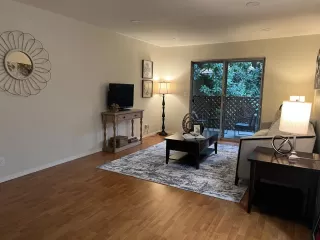 Photo #5: ML82035870 Listing 