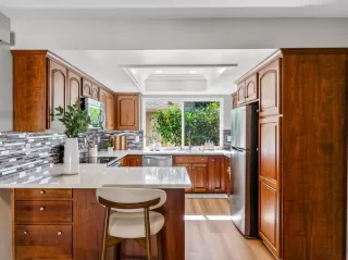 Photo #4: ML82035984 Listing 