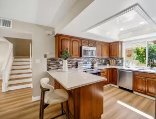 Photo #5: ML82035984 Listing 