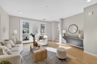 Photo #4: ML82035990 Listing 