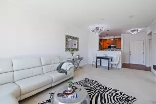 Photo #6: ML82036005 Listing 