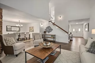 Photo #6: ML82036007 Listing 