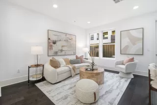 Photo #6: ML82036022 Listing 