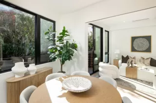 Photo #6: ML82036033 Listing