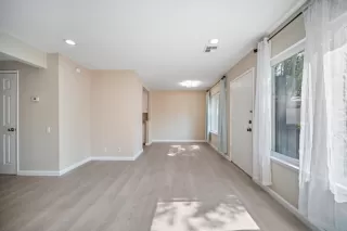 Photo #6: ML82036038 Listing 