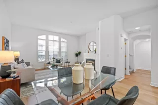 Photo #3: ML82036044 Listing