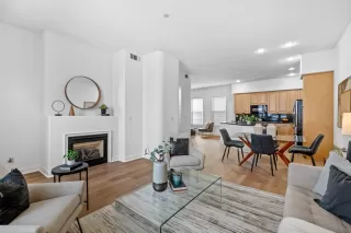 Photo #4: ML82036044 Listing