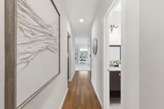 Photo #5: ML82036093 Listing 