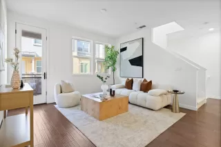 Photo #5: ML82036122 Listing