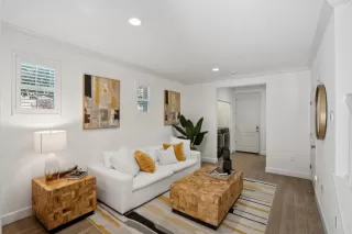 Photo #2: ML82036128 Listing 