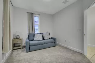 Photo #4: ML82036168 Listing 