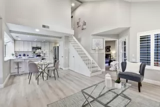 Photo #6: ML82036192 Listing 