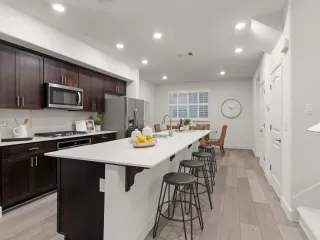 Photo #4: ML82036248 Listing 