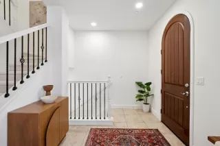 Photo #5: ML82036268 Listing 