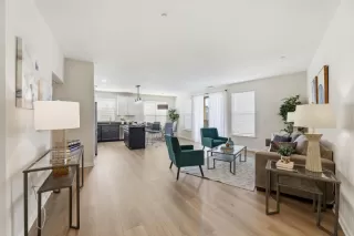 Photo #2: ML82036286 Listing 