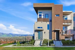 Photo #4: ML82036357 Listing 