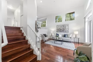 Photo #4: ML82036372 Listing 