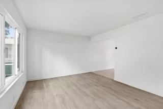 Photo #6: ML82036393 Listing 