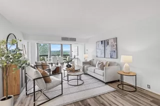 Photo #4: ML82036395 Listing 