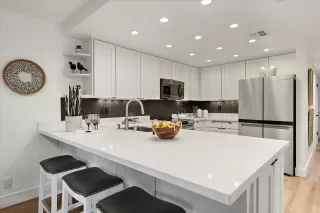 Photo #6: ML82036398 Listing 