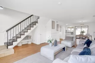 Photo #5: ML82036431 Listing 