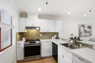 Photo #4: ML82036434 Listing