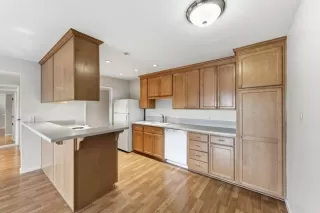 Photo #6: ML82036491 Listing 