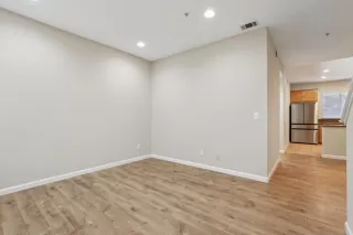 Photo #5: ML82036589 Listing