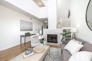 Photo #5: ML82036597 Listing