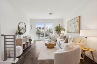 Photo #4: ML82036598 Listing