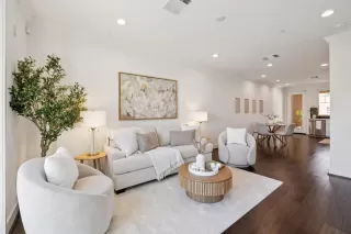 Photo #6: ML82036598 Listing