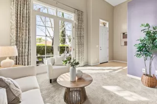 Photo #4: ML82036640 Listing