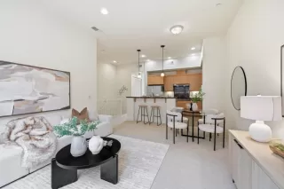 Photo #4: ML82036684 Listing 