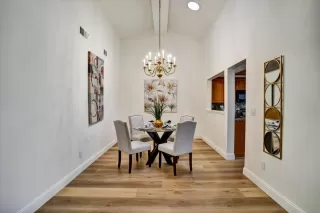 Photo #4: ML82036708 Listing