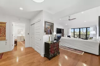 Photo #4: ML82036716 Listing