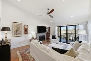 Photo #6: ML82036716 Listing