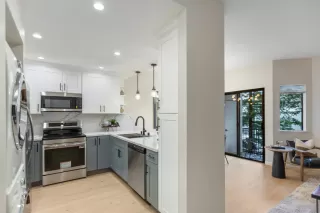 Photo #4: ML82036765 Listing 