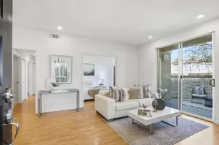 Photo #2: ML82036791 Listing 