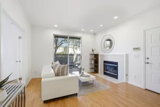 Photo #4: ML82036791 Listing 